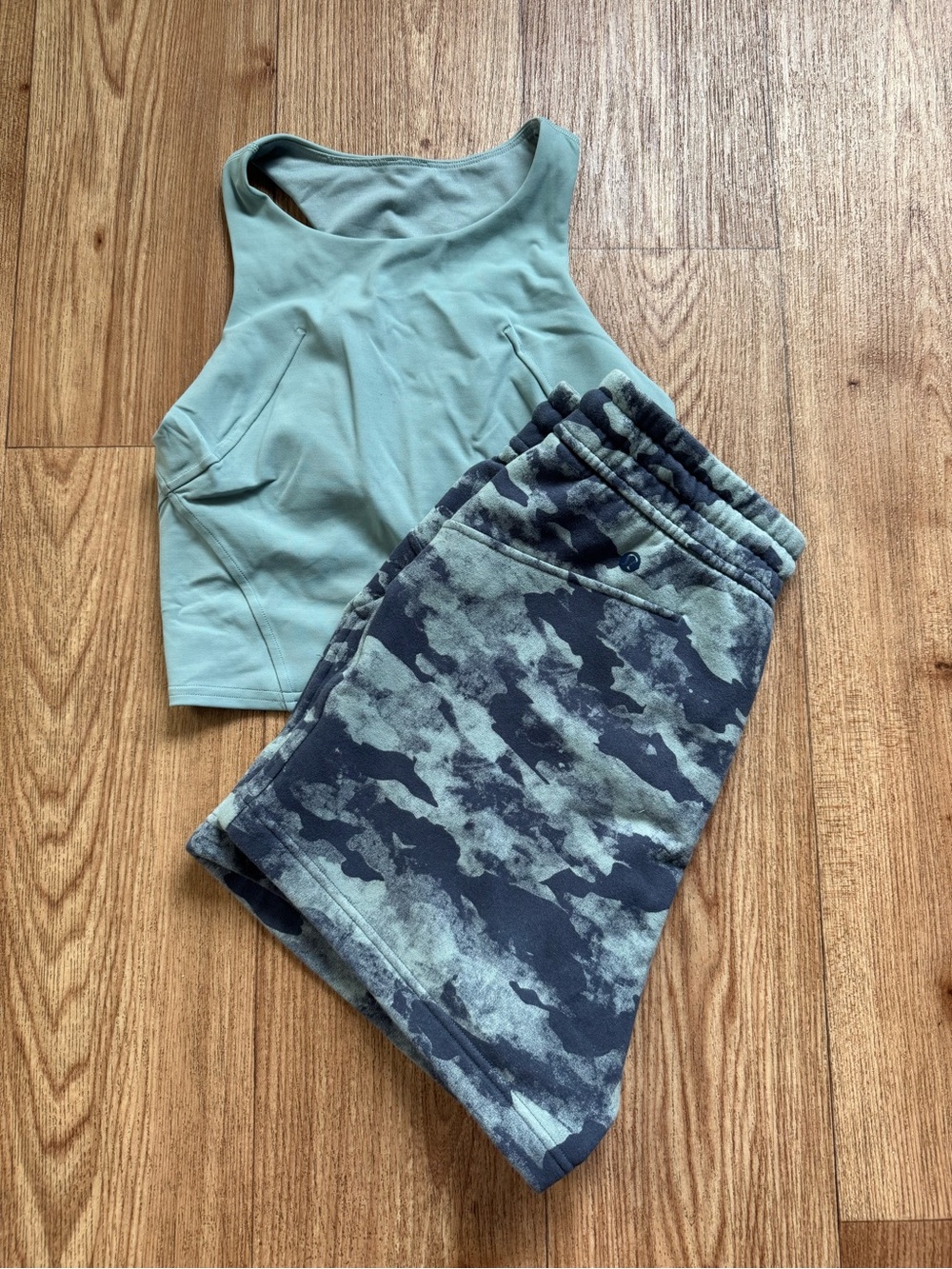 Lululemon outfit